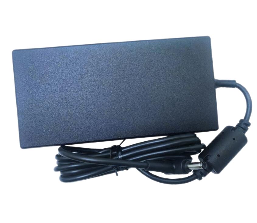 Originale 120W Chicony A17-120P2A Alimentatore Adattatore + Cavo Originale 120W Chicony A17-120P2A Alimentatore Adattatore + Cavo