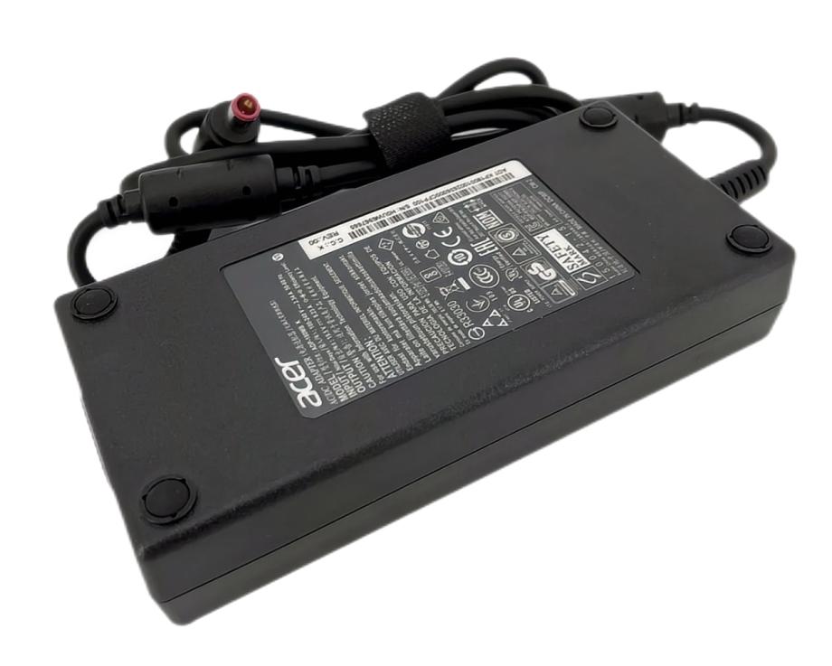 Originale 19.5V 9.23A 180W Acer Predator 15 17 Series Adattatore + Cavo Originale 19.5V 9.23A 180W Acer Predator 15 17 Series Adattatore + Cavo