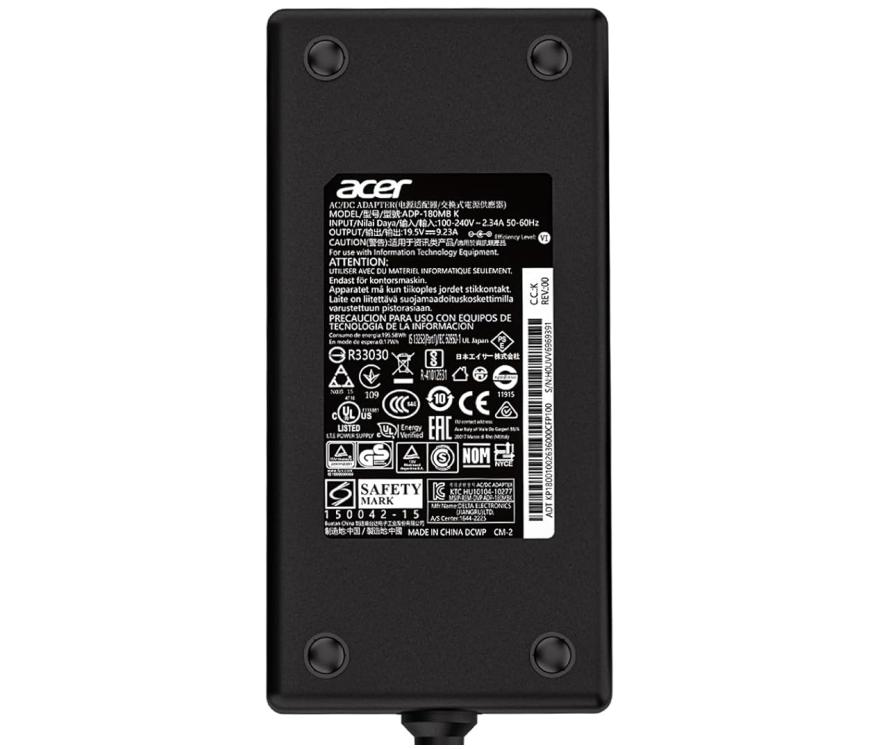 Originale 19.5V 9.23A 180W Acer Predator 15 17 Series Adattatore + Cavo Originale 19.5V 9.23A 180W Acer Predator 15 17 Series Adattatore + Cavo