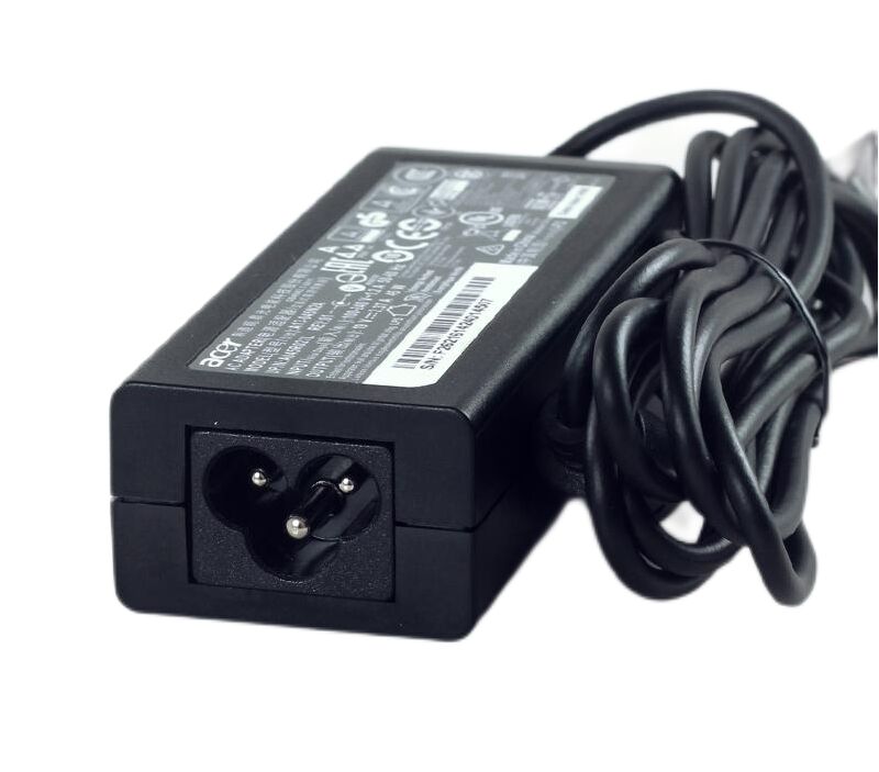 Originale 19V 2.37A 45W Acer ADP-45HE D Alimentatore Adattatore + Cavo Originale 19V 2.37A 45W Acer ADP-45HE D Alimentatore Adattatore + Cavo