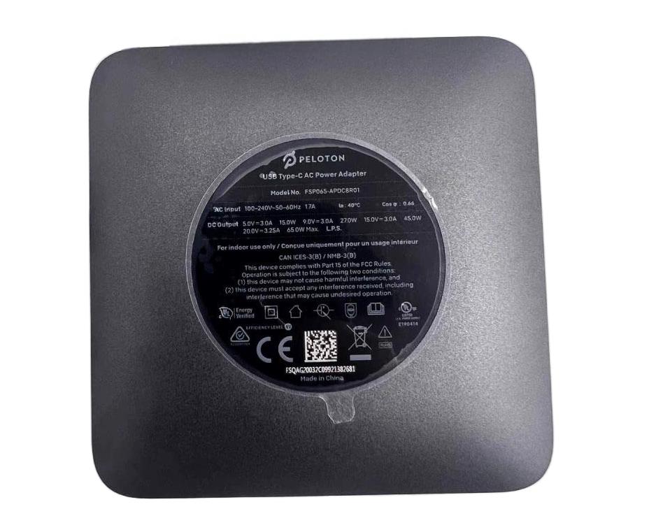 Originale 65W Type-C Fujitsu Lifebook E4411 Alimentatore Adattatore + Cavo Originale 65W Type-C Fujitsu Lifebook E4411 Alimentatore Adattatore + Cavo