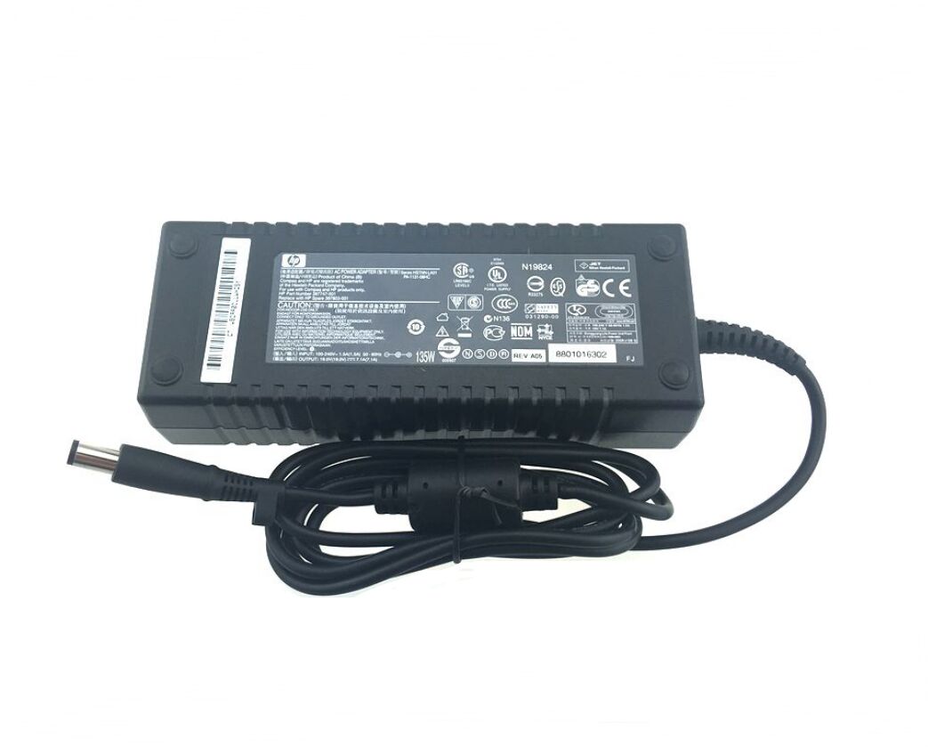 135W HP TouchSmart 600-1000 600-1047 600-1200 Desktop PC Adattatore