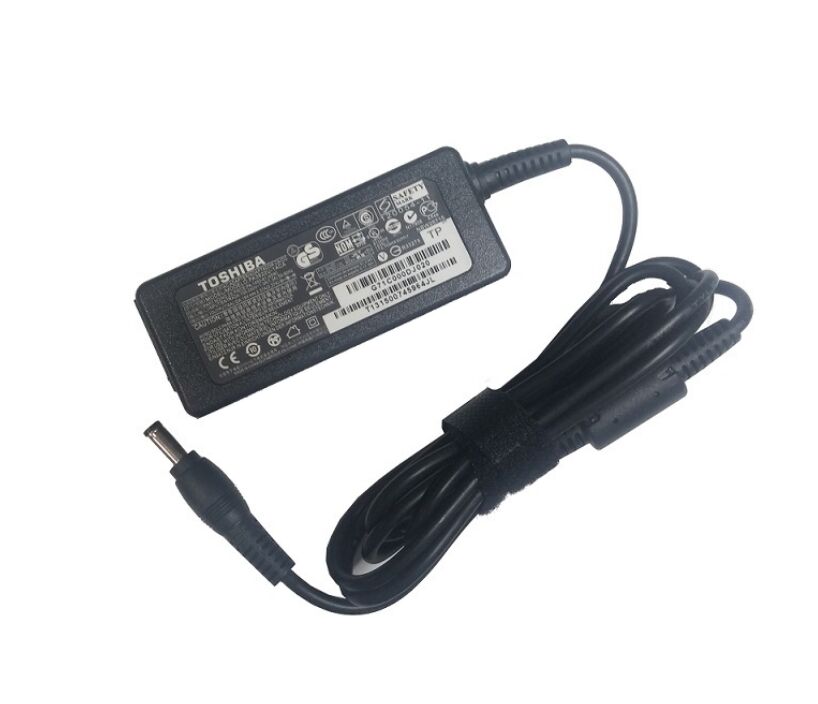 Originale 45W Toshiba A045R001L Alimentatore Adattatore + Cavo